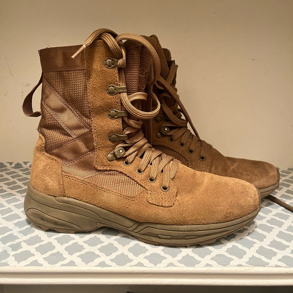Tan Moto Boots with Rugged Design and Durable Soles